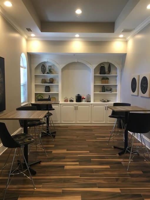 Coffee Lounge at Remington Apartment Homes, Romeoville, Illinois