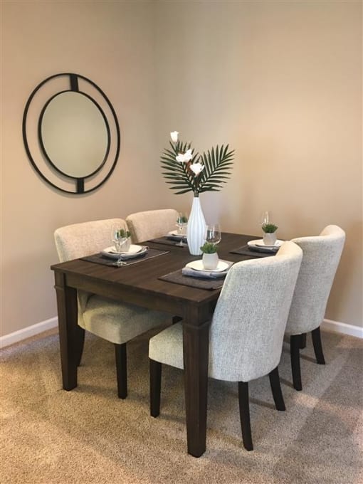 Model Dining Room at Remington Apartment Homes, Illinois
