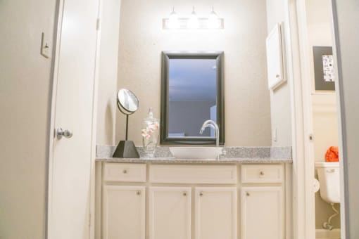 Modern Bathroom Fittings at The Entro at Midtown, Dallas, Texas
