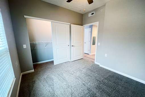 Empty Room at Hebron Station Apartments, Hebron, KY