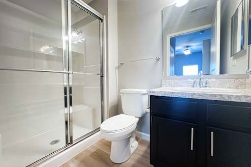 Master Bathroom at Hebron Station Apartments, Kentucky, 41048