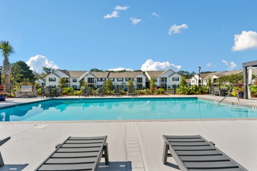 Swimming Pool With Relaxing Sundecks at Baldwin Farms Apartments, Robertsdale