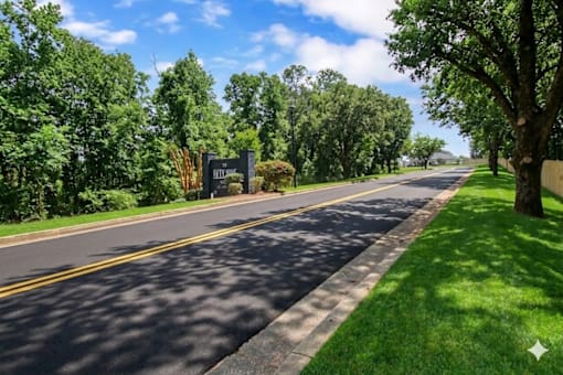 A street with a sign that says "ILLINOIS" on it.