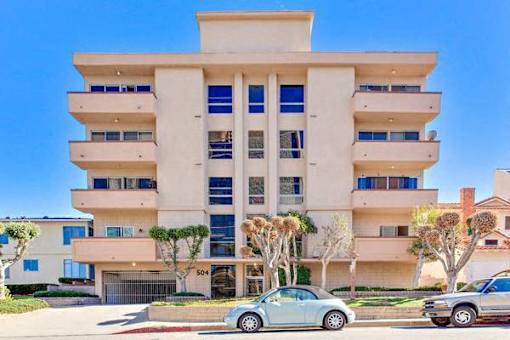 Seaview Apartments exterior
