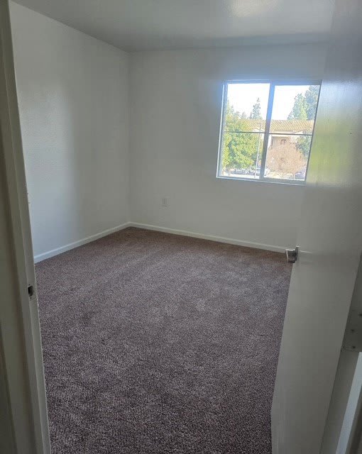 Vineyard Family bedroom entry