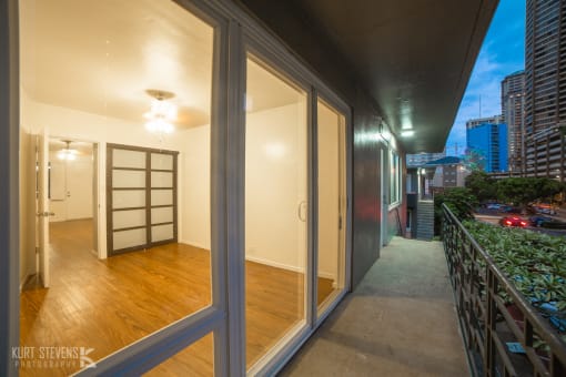 Moana Vista 1 Bedroom Outdoor Hallway