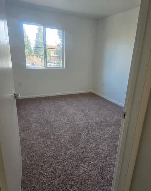 Vineyard Family bedroom entry