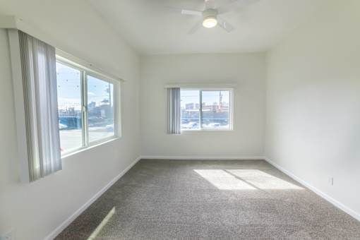2612 Kapiolani Bedroom
