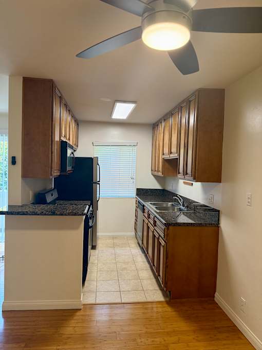 3651 McLaughlin Kitchen