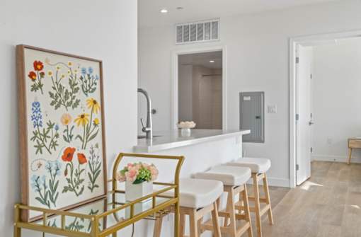 4804 Oakwood kitchen counter