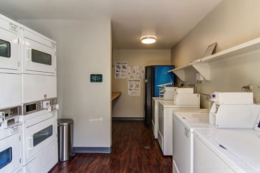 University Commons laundry facilities