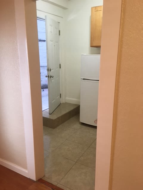 520 Taylor back door
