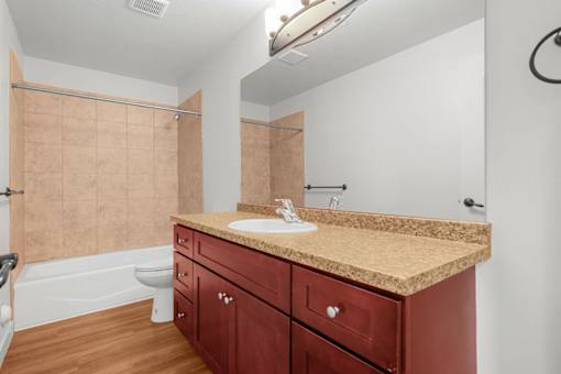 Logan Gateway bathroom