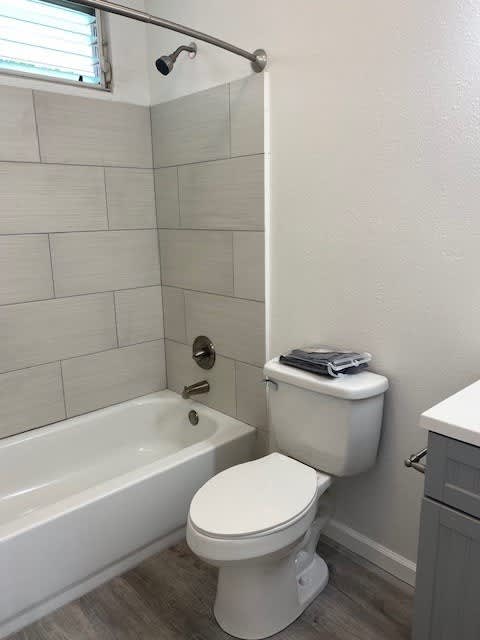 Aloha Kai Studio Bathroom