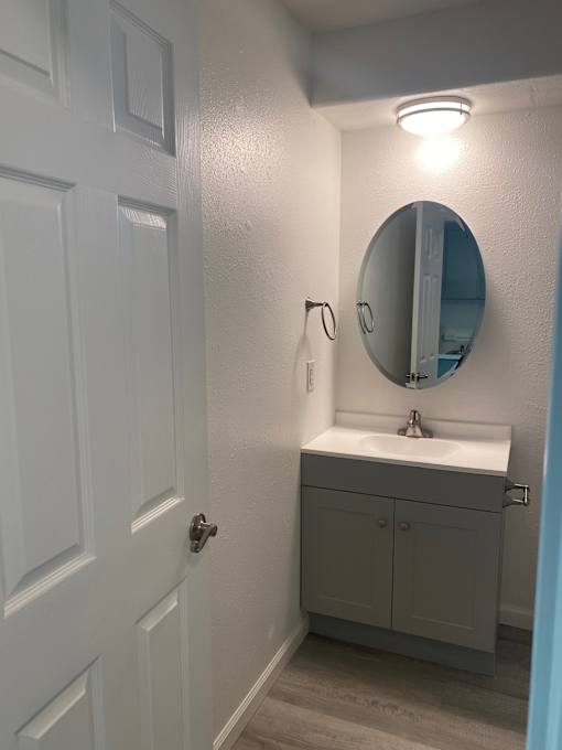 Aloha Kai One Bedroom Bathroom Sink