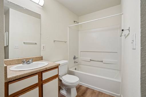 Bull Run Unit 207 bathroom
