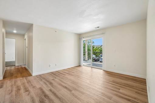 Bull Run Unit 207 living room