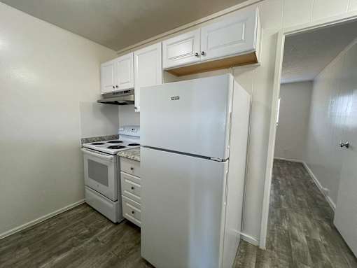 Cambridge Park Kitchen with Appliances