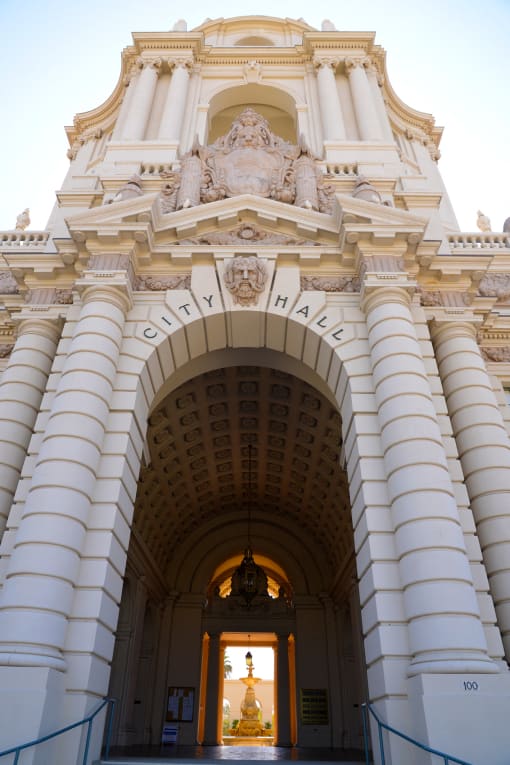 Photo of city hall