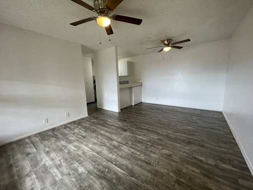 Cluster Park Living Room and Dining Area