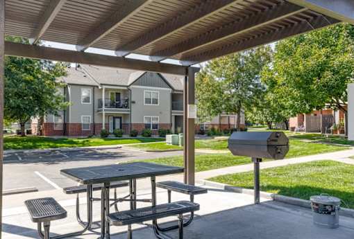 Country Ranch Apartments bbq