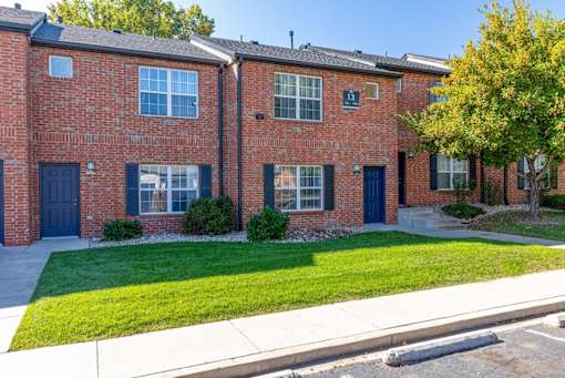 Country Ranch Apartments exterior