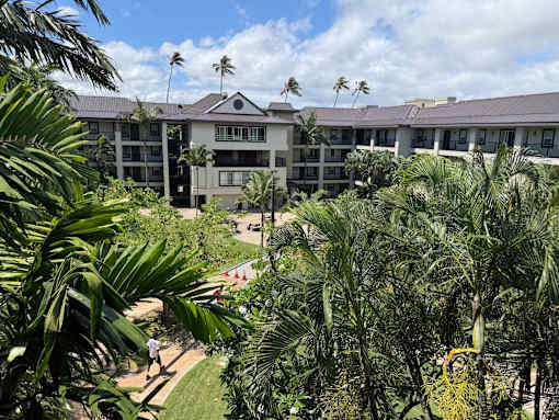 The Waterfront Apartments Courtyard and Landscaped Grounds