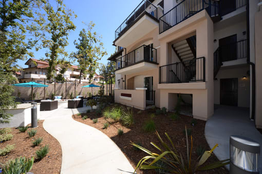 Yolo Apartments Pathway to Courtyard