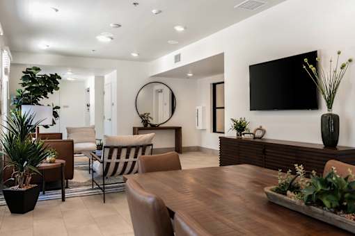 El Jardin Lobby With Seating
