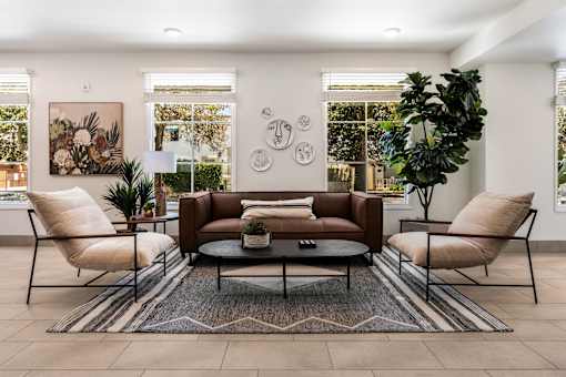 El Jardin Lobby