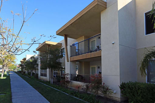El Pedregal Apartments exterior building and sidewalk