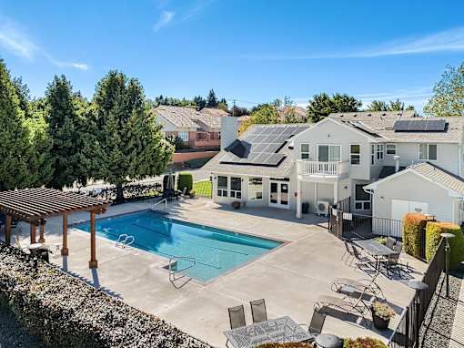 Englewood Garden Villas Pool Area