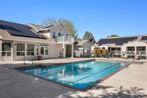 Englewood Gardens Pool
