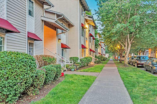 Courtside Apartments exterior