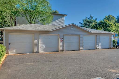 Courtside Apartments garage