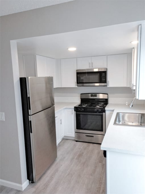 Grover Beach Full Kitchen