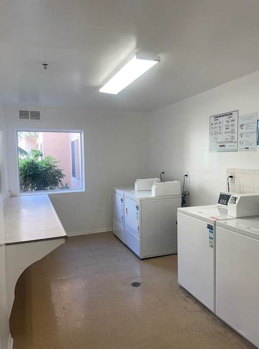 Hacienda Senior Villas laundry room