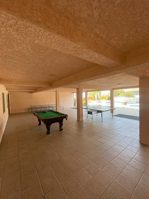 Hacienda Senior Villas game area