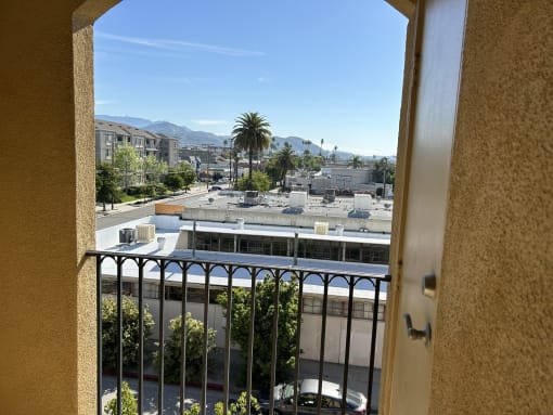 Heritage Park at Glendale balcony with view