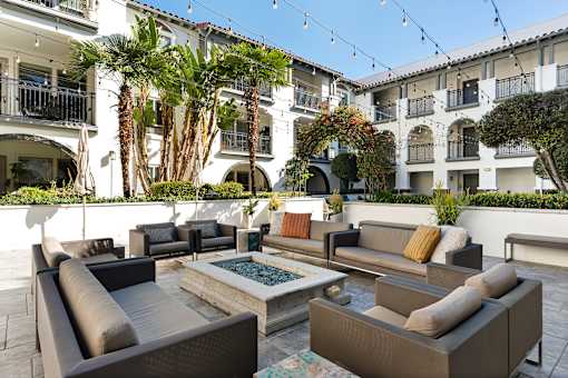 Horizons at Calabasas Firepit