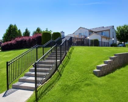 Englewood Garden Villas Exterior Grounds