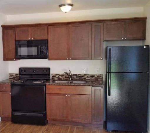 Limoncello Apartments kitchen with appliances