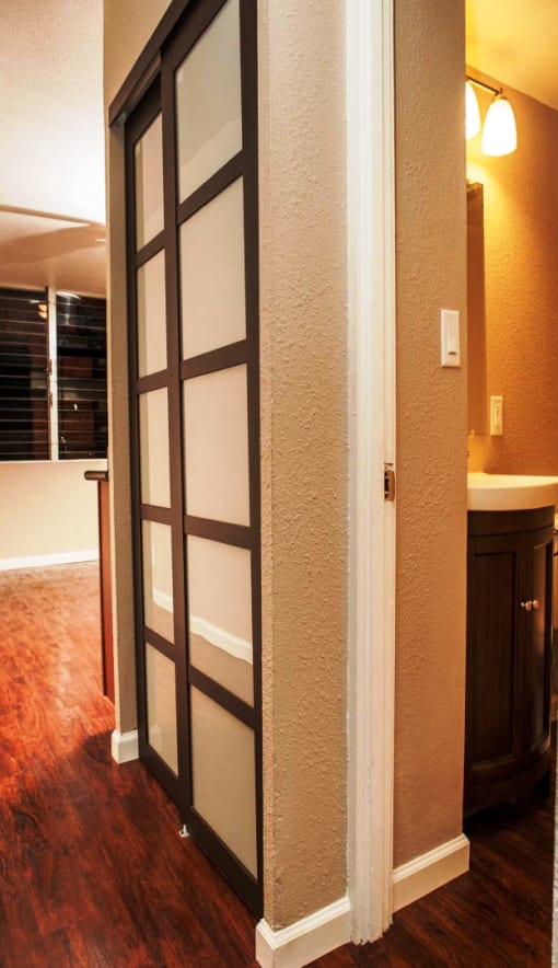 Lahaina Town Apartments doorways