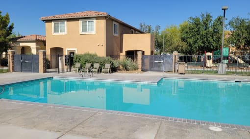 Larkspur Village pool