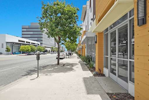 Legado Encino Sidewalk View