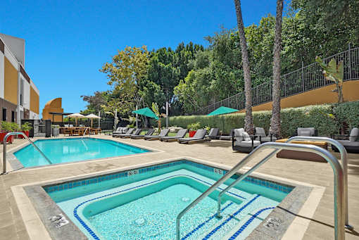 Legado Encino Spa and Pool