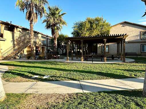 Lincoln Family courtyard