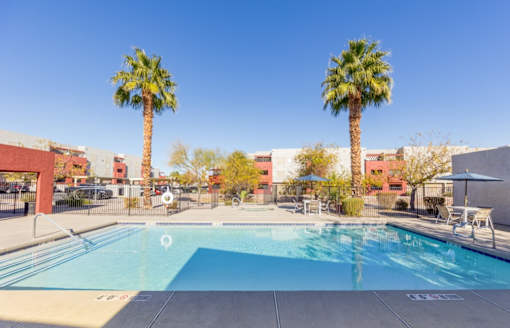 Los Pecos swimming pool