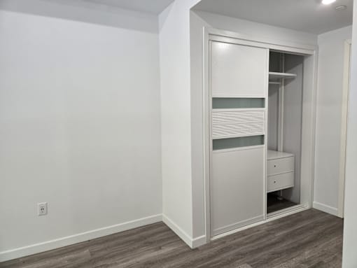 Maia Avira at Glendale Closet