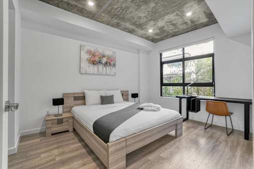 Maia Avira at Glendale Bedroom